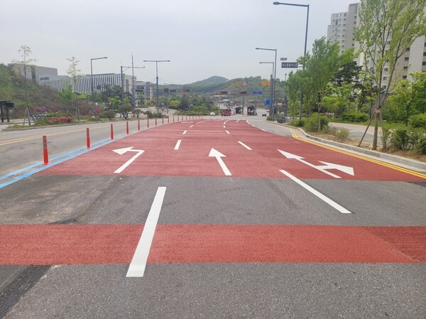 한국개발연구원 교차로 확장 후 모습(사진=세종시)